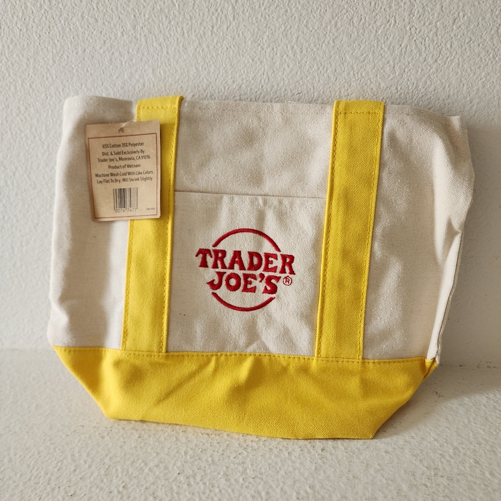 Trader Joes Totes (Green, Navy, Yellow & Red) - Set of 4 - Picture 7 of 10